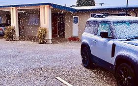 Manuka Crescent Motel